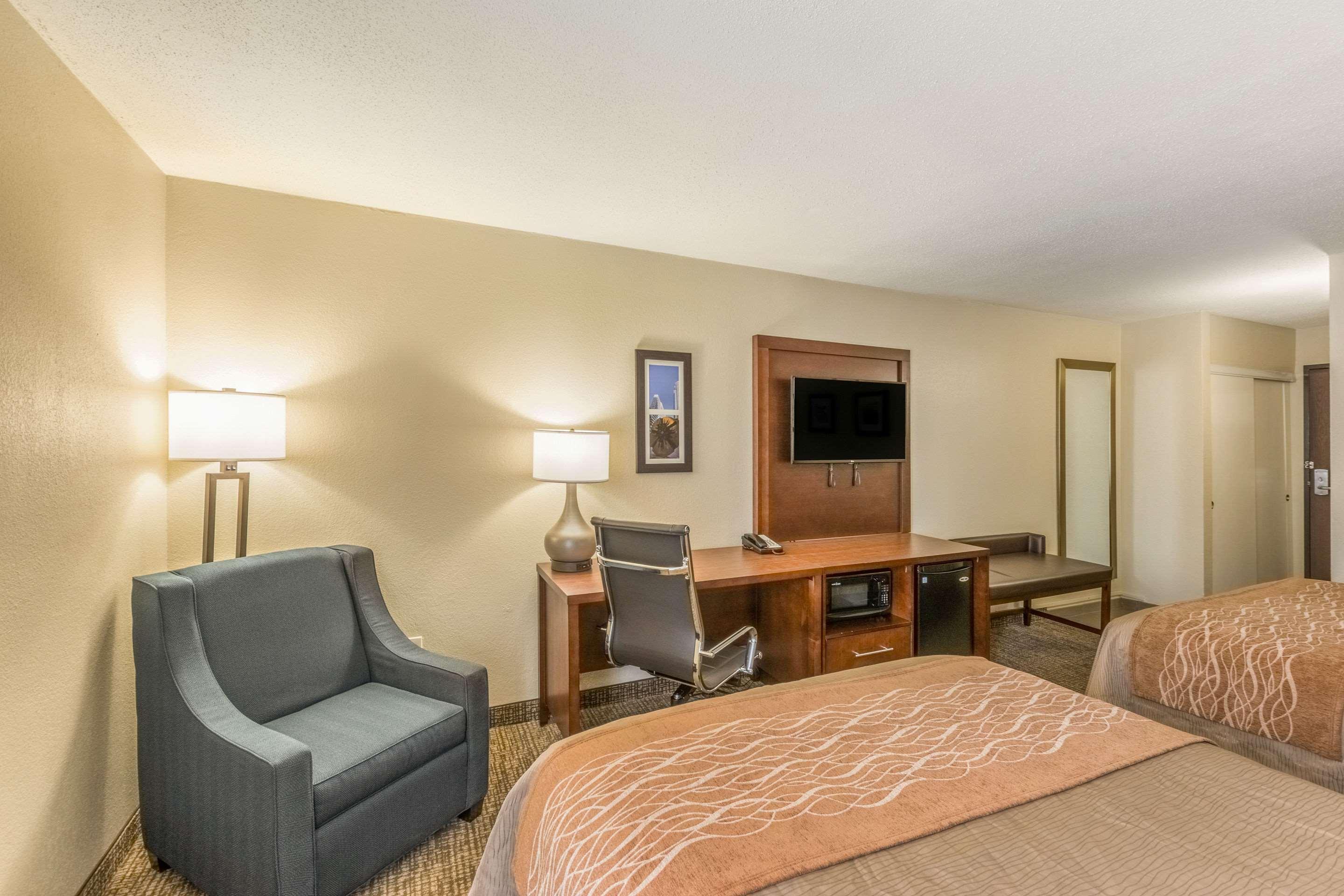 Comfort Inn Charlotte Airport Uptown Eksteriør bilde